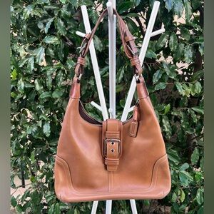 Coach 2004 Hampton Tan 
7463